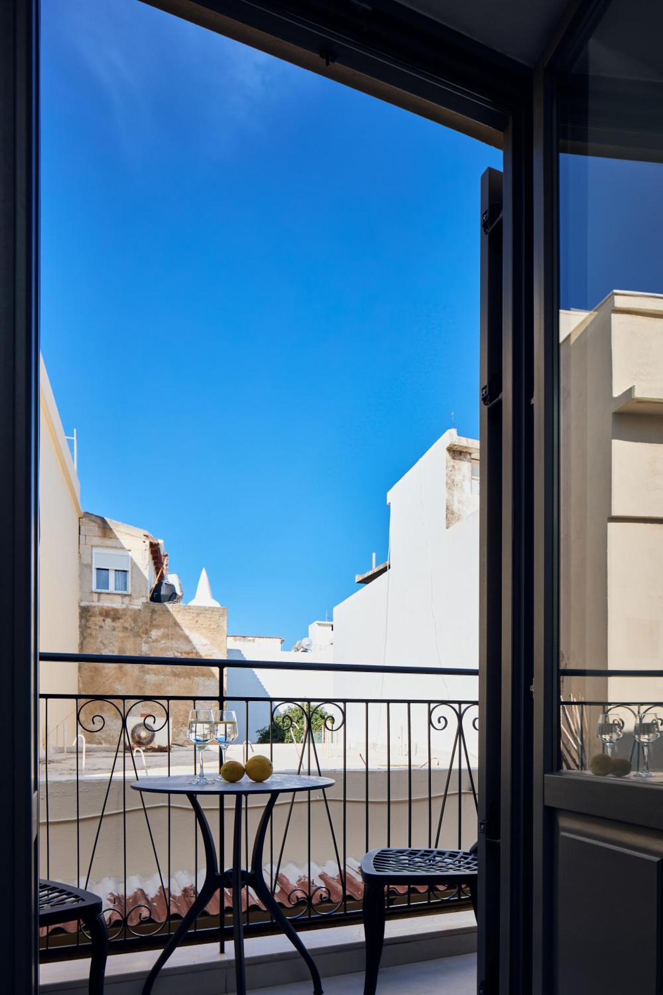 Grande Madonna Luxury Boutique Suites レティムノ 部屋 写真