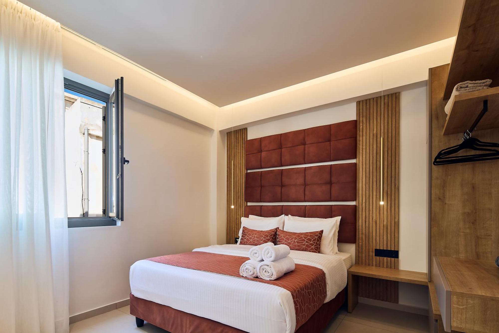 Grande Madonna Luxury Boutique Suites レティムノ エクステリア 写真